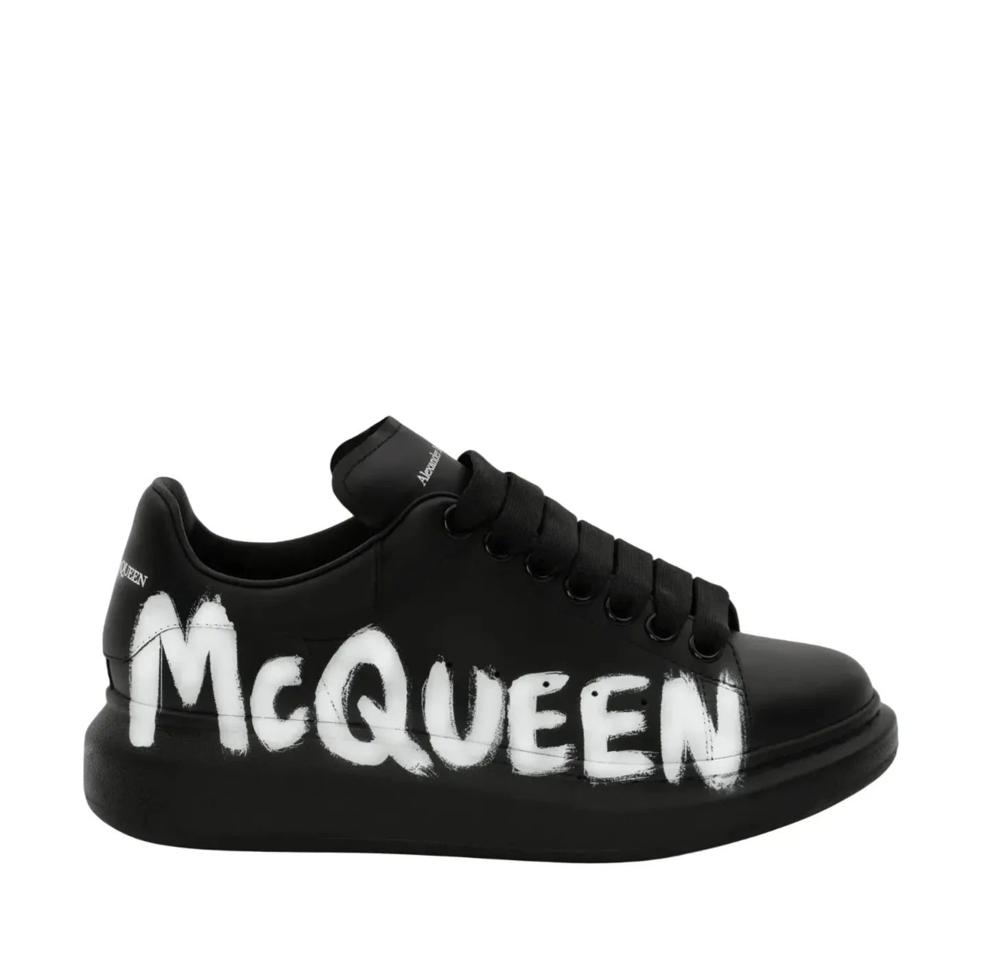 Sneaker Oversize McQueen Graffiti in Bianco/nero