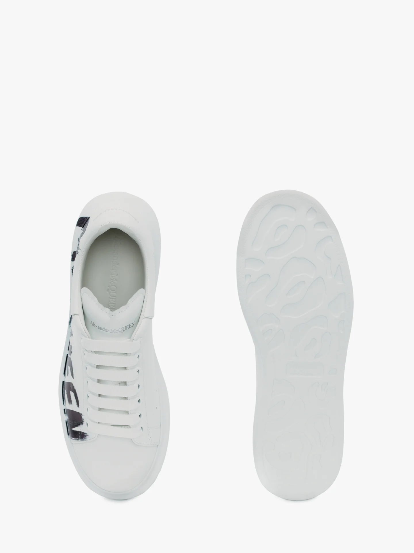 Sneaker Oversize McQueen Graffiti in Bianco/nero